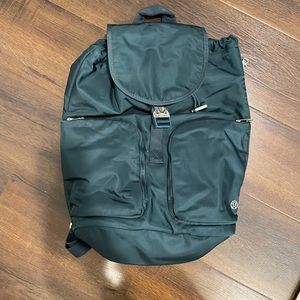 Lululemon cinch top backpack. Green.